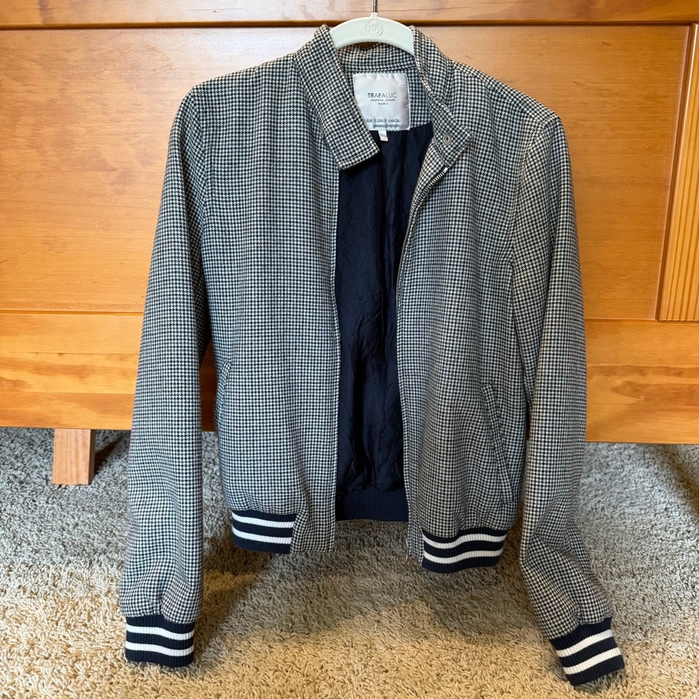 Zara Trafaluc Women's Black and White Houndstooth Blazer